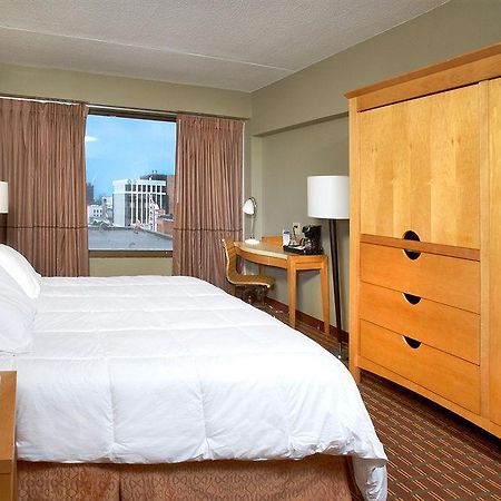The Avalon Hotel And Conference Center Erie Esterno foto