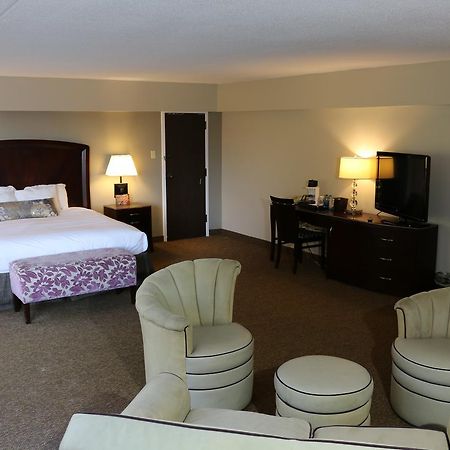 The Avalon Hotel And Conference Center Erie Esterno foto