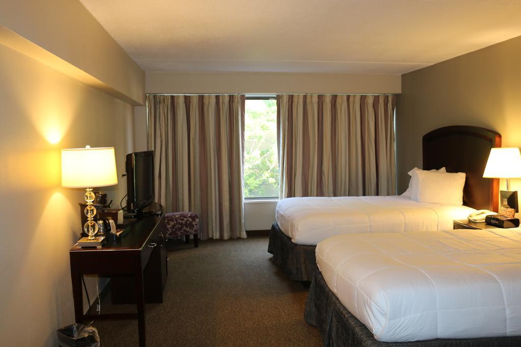 The Avalon Hotel And Conference Center Erie Esterno foto