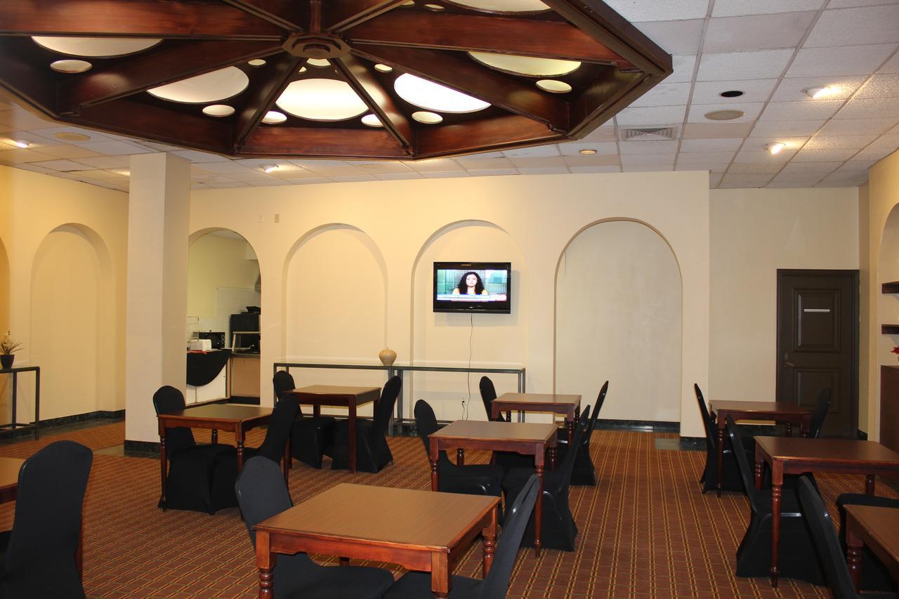 The Avalon Hotel And Conference Center Erie Esterno foto