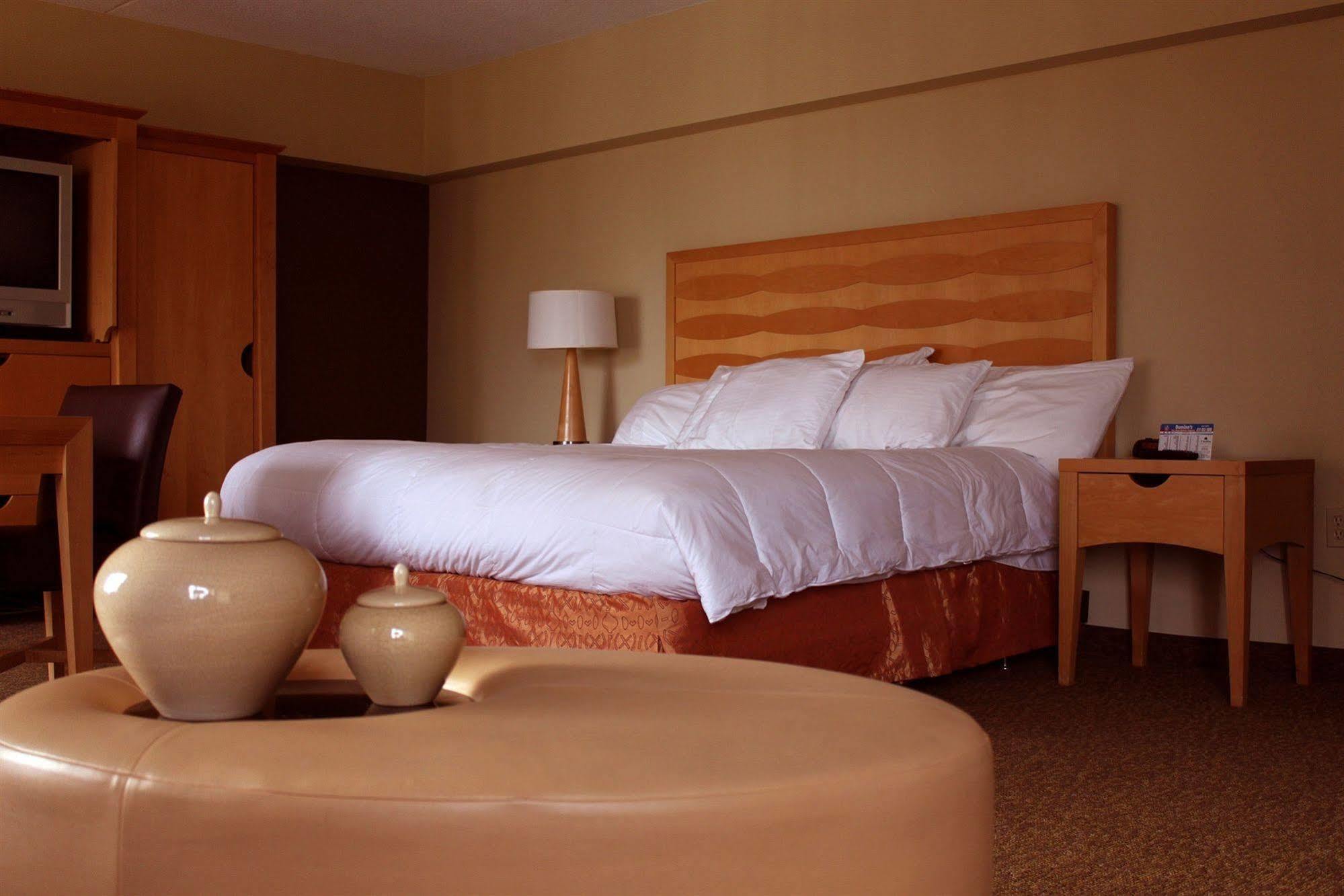 The Avalon Hotel And Conference Center Erie Esterno foto