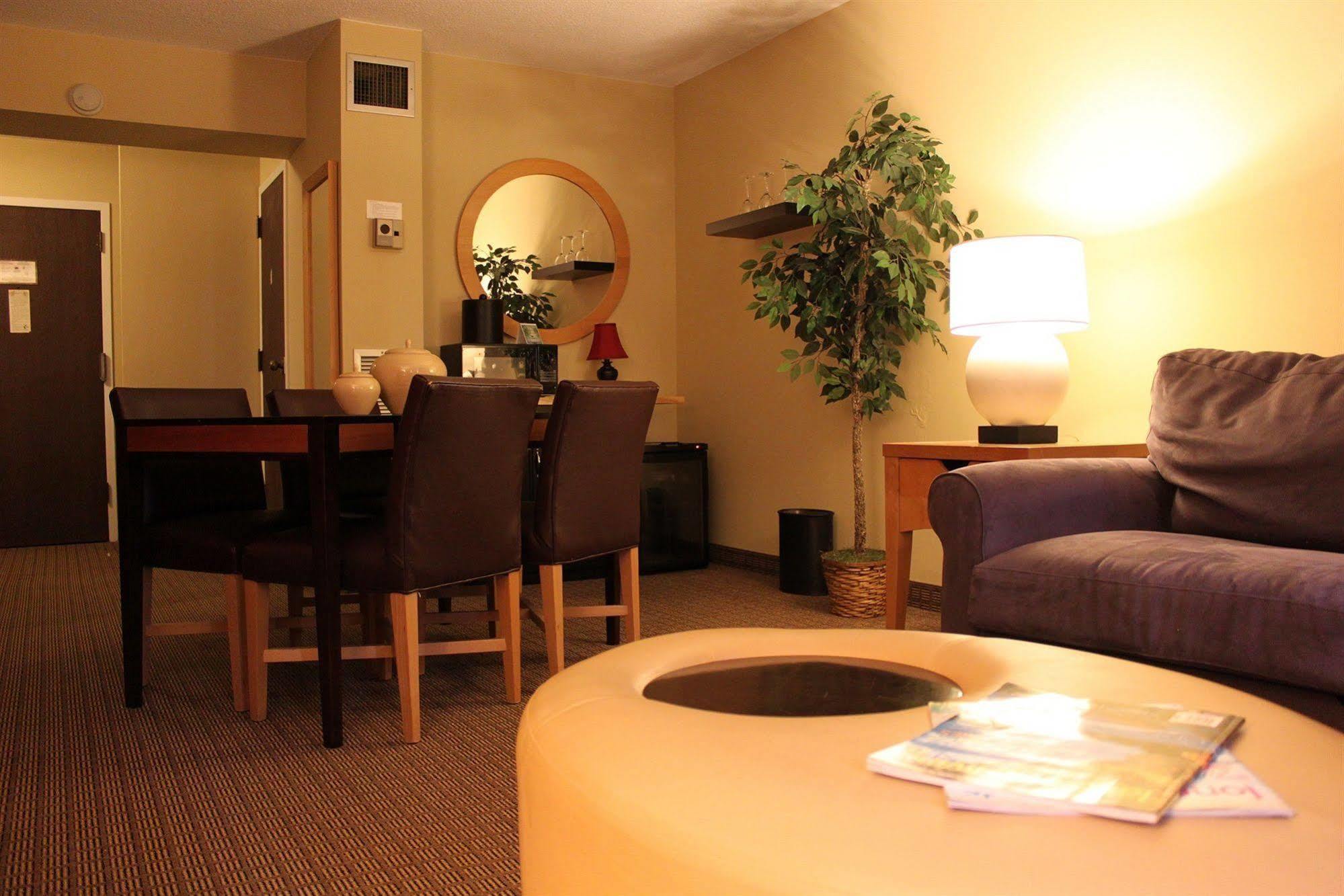 The Avalon Hotel And Conference Center Erie Esterno foto