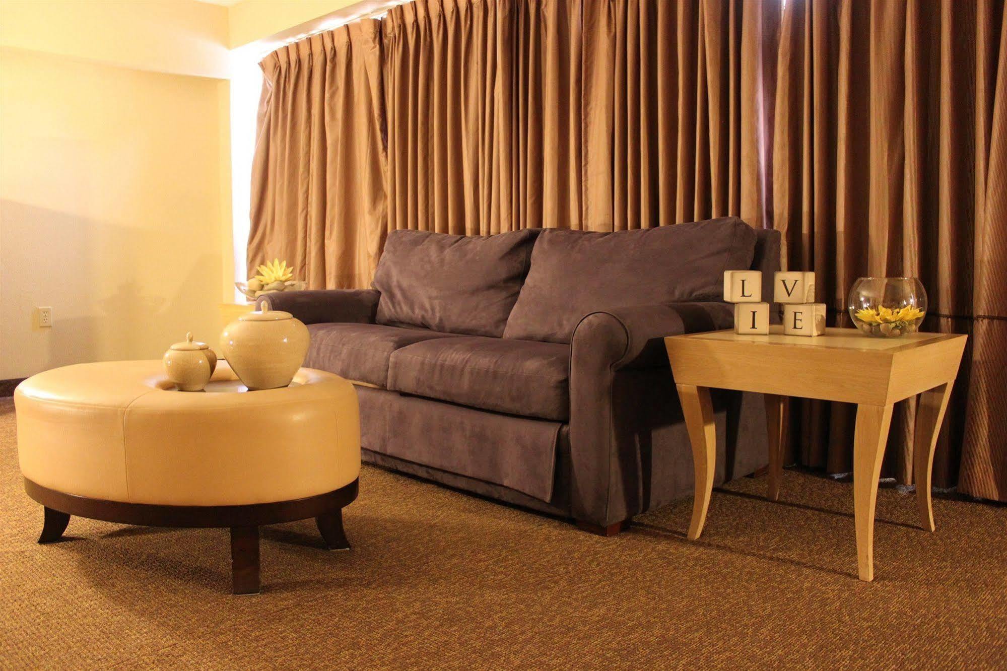 The Avalon Hotel And Conference Center Erie Esterno foto